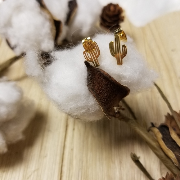 🌵🌵So Cute Stainless Steel Cactus earrings 🌵🌵 - Picture 8 of 8
